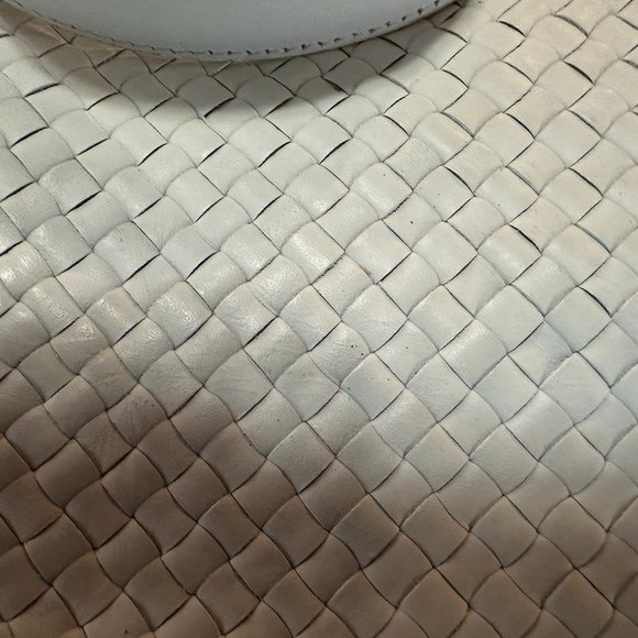 Talbots White Basketweave hand bag - Picture 4 of 5